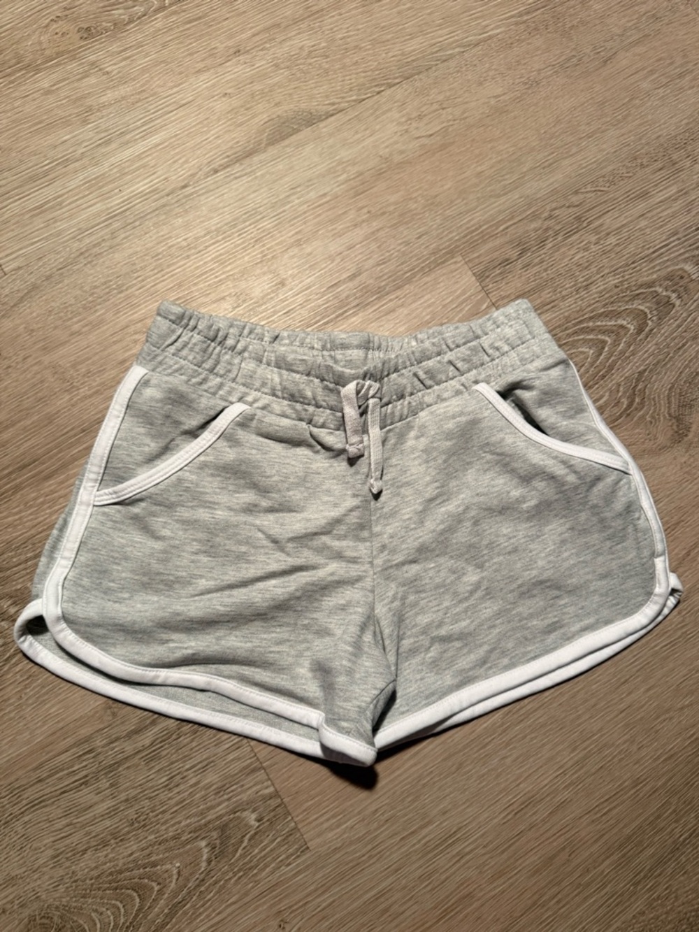 NWOT Falls Creek Dolphin Shorts
